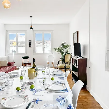 A 5 Min Des Plages, Jardin Prive Apartment Royan