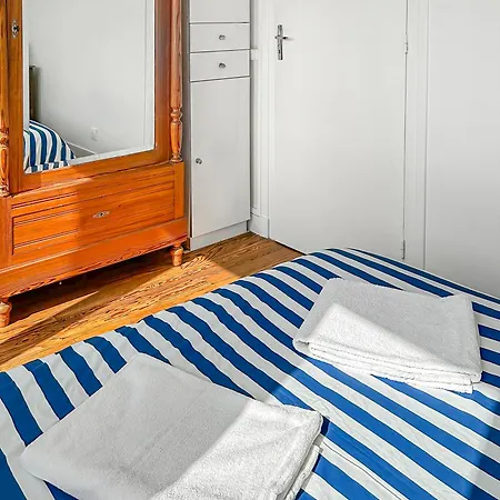A 5 Min Des Plages, Jardin Prive Apartment