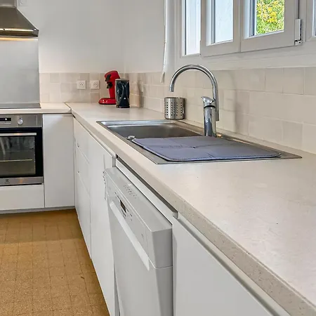 A 5 Min Des Plages, Jardin Prive Apartment Royan