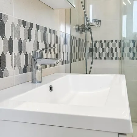 A 5 Min Des Plages, Jardin Prive Apartment Royan