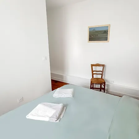 Calme & Central, Famille, Pro, رويا